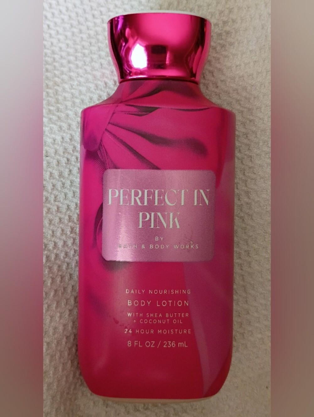 Bath & Body Works Perfect in Pink Body Lotion - Hot Pink